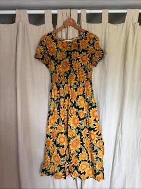 Vintage Sunflower-Print Black Midi Dress - Women